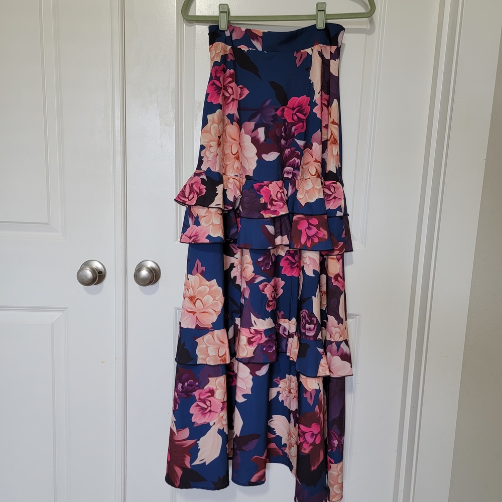 2 Piece Matching Floral Ruffle Maxi Dress Set - Picture 2 of 5